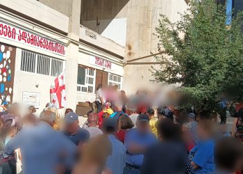 “დილას ჩემი შვილი დაიბადა ჩემო ძმაო. ბიჭია, სახელიც არ ჰქვია ჯერ. იქნებ რამე ჩასაცმელი გქონდეს“ – დაუჯერებელი ამბავი