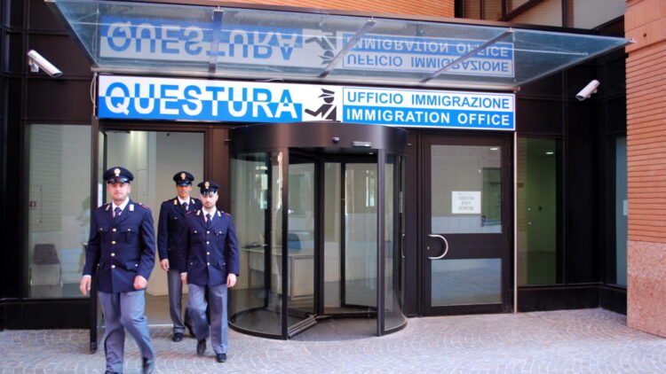 იტალიაში, ყალბი საბუთების გამო დაკავებული ქართველების ირგვლივ, საემიგრაციო საზოგოდაებაში ვნებათაღელვა არ ცხრება