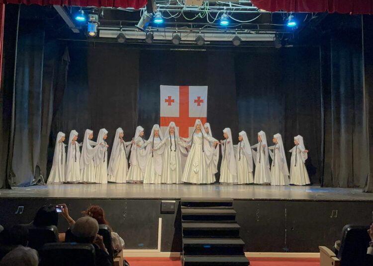 „ფესვები“ – ბარიში მოქმედი ქართული ანსამბლის პირველი დიდი გამარჯვება ესპანეთში