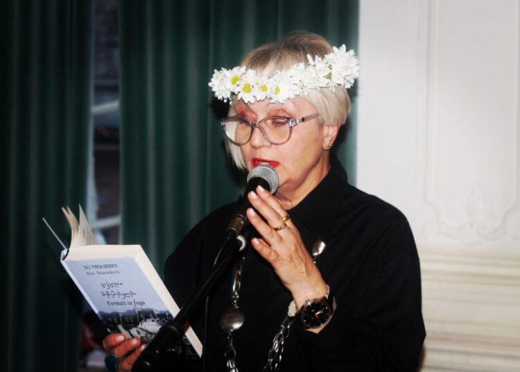 ემიგრანტი პოეტის – ეკა ოთარაშვილის წიგნის „გზაში“ პრეზენტაცია მწერალთა სახლში გაიმართა